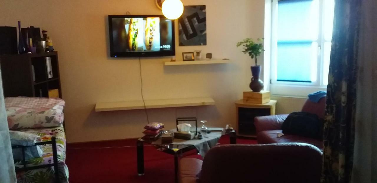 7 Höltystraße Apartment